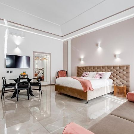 Unoseitre - Luxury Apartment & Suite Roma Exterior foto