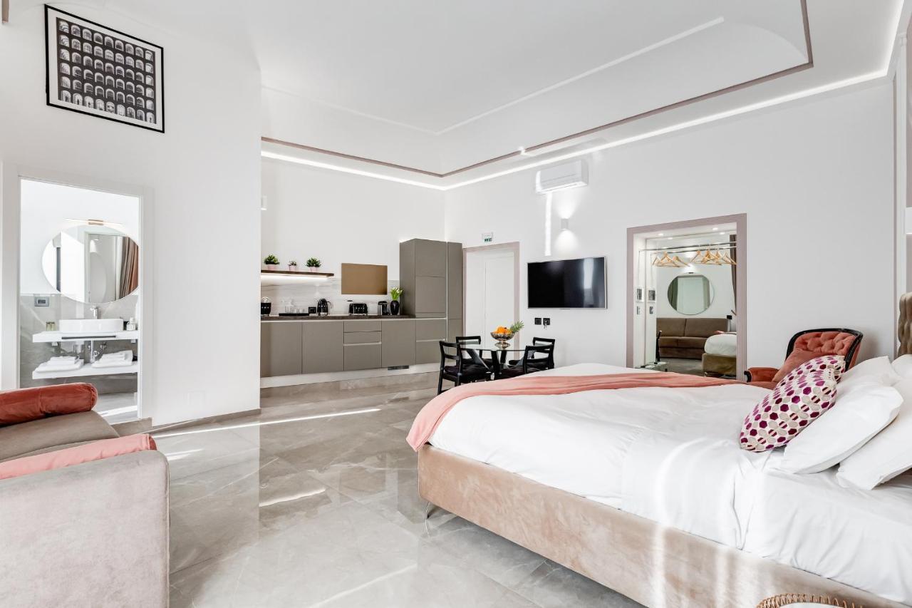 Unoseitre - Luxury Apartment & Suite Roma Exterior foto