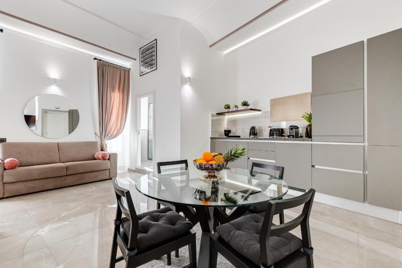 Unoseitre - Luxury Apartment & Suite Roma Exterior foto